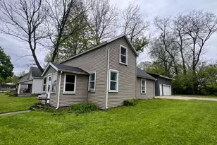 627 S 5th St, Niles, MI 49120 - Photo 2