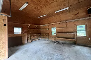 627 S 5th St, Niles, MI 49120 - Photo 22