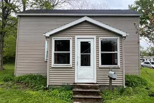 627 S 5th St, Niles, MI 49120 - Photo 4