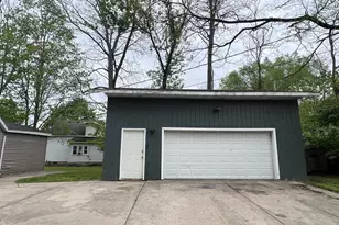 627 S 5th St, Niles, MI 49120 - Photo 8