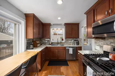 65 Betty Street NE, Comstock Park, MI 49321 - Photo 8