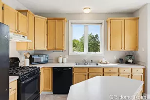 3777 Mayberry Ct SE, Kentwood, MI 49512 - Photo 20