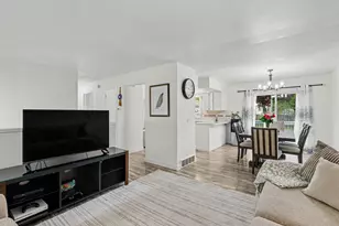 1717 Edgewood Ave SE, Grand Rapids, MI 49506 - Photo 4