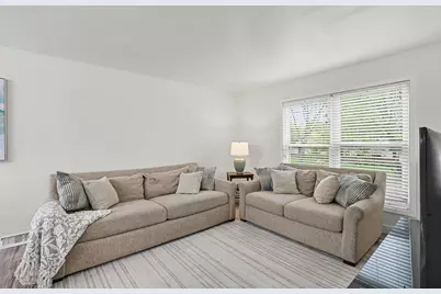 1717 Edgewood Avenue SE, Grand Rapids, MI 49506 - Photo 2