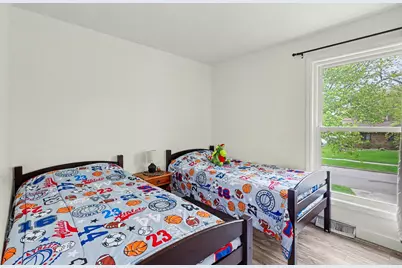 1717 Edgewood Avenue SE, Grand Rapids, MI 49506 - Photo 14