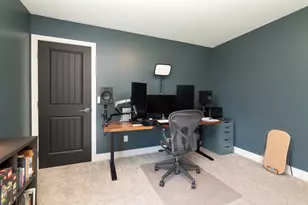 7438 Jamaica Ln, Portage, MI 49002 - Photo 8