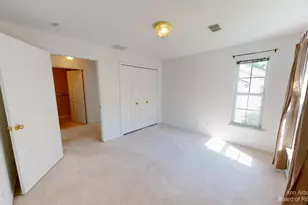 2802 S Knightsbridge Cir, Ann Arbor, MI 48105 - Photo 14