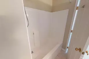 2802 S Knightsbridge Cir, Ann Arbor, MI 48105 - Photo 16