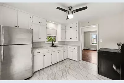 21516 Madison Street, Saint Clair Shores, MI 48081 - Photo 8
