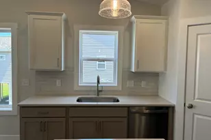 15733 Hawley Dr, Grand Haven, MI 49417 - Photo 4