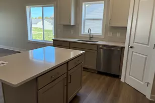 15733 Hawley Dr, Grand Haven, MI 49417 - Photo 6