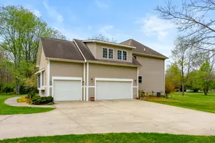 9048 Montezuma Ave, Kalamazoo, MI 49009 - Photo 36