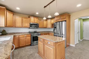 9048 Montezuma Ave, Kalamazoo, MI 49009 - Photo 10