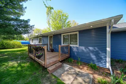 124 Carlysle Drive, Brooklyn, MI 49230 - Photo 6
