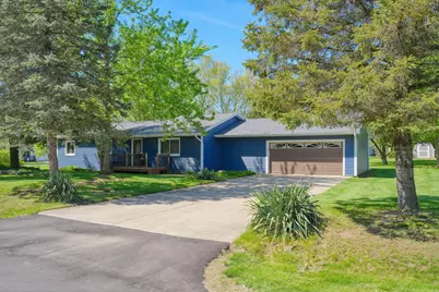 124 Carlysle Drive, Brooklyn, MI 49230 - Photo 1