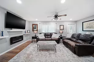 124 Carlysle Dr, Brooklyn, MI 49230 - Photo 8
