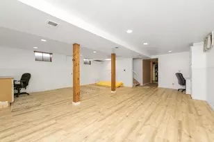 733 Hazen St, Paw Paw, MI 49079 - Photo 20