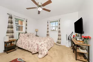733 Hazen St, Paw Paw, MI 49079 - Photo 10