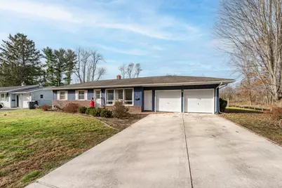 733 Hazen Street, Paw Paw, MI 49079 - Photo 2