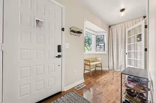 2182 Anita Ave Ave, Grosse Pointe Woods, MI 48236 - Photo 4