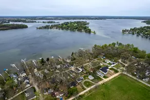 735 Waterfront Dr, Coldwater, MI 49036 - Photo 20