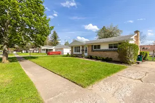 3415 Karen St, Lansing, MI 48911 - Photo 2