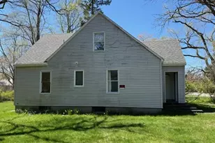 1961 Bundt Dr, Norton Shores, MI 49441 - Photo 6