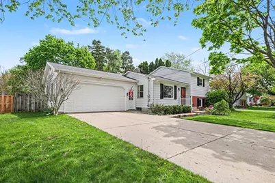 1716 Woodlawn Avenue SE, Grand Rapids, MI 49506 - Photo 4