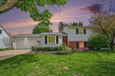 1716 Woodlawn Avenue SE, Grand Rapids, MI 49506 - Photo 2