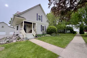 1033 Washington Blvd, Lake Odessa, MI 48849 - Photo 2