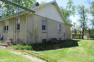 8973 Gast Rd, Bridgman, MI 49106 - Photo 6