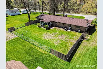 2525 S 8 Mile Road, Auburn, MI 48611 - Photo 28