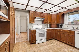 2525 S 8 Mile Rd, Auburn, MI 48611 - Photo 12