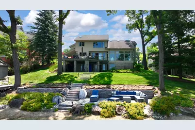 2380 Galaxy Way, Lake Orion, MI 48360 - Photo 4