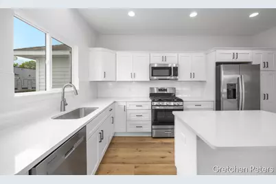5352 Plainfield Avenue NE, Grand Rapids, MI 49525 - Photo 10