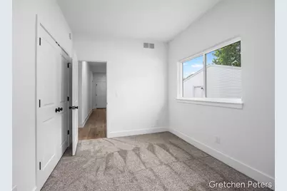 5352 Plainfield Avenue NE, Grand Rapids, MI 49525 - Photo 16