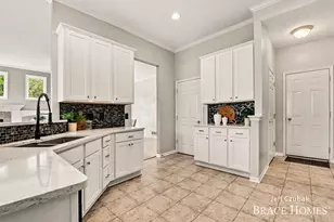 3573 Mill Point Dr SE, Grand Rapids, MI 49512 - Photo 14