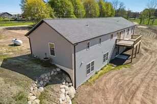 2346 W 112th St, Grant, MI 49327 - Photo 8