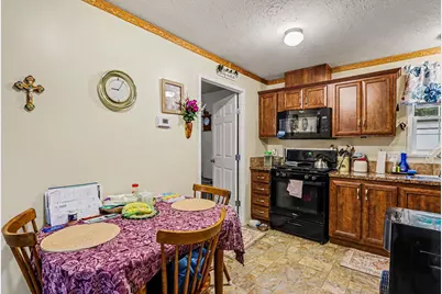 6446 Queens Way, Kalamazoo, MI 49009 - Photo 10