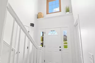 2072 Meadow Valley Ct NW, Grand Rapids, MI 49504 - Photo 22