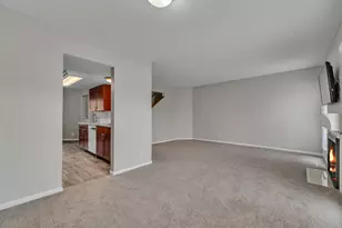 251 Fieldcrest St, Ann Arbor, MI 48103 - Photo 6