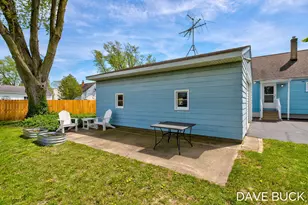 283 W 28th St, Holland, MI 49423 - Photo 8