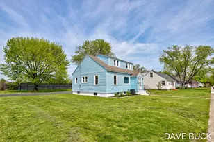 283 W 28th St, Holland, MI 49423 - Photo 4