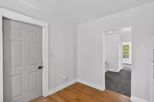 1313 Davis Ave NW, Grand Rapids, MI 49504 - Photo 14