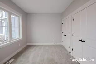 5139 Blendon Mdw Cir, Hudsonville, MI 49426 - Photo 6