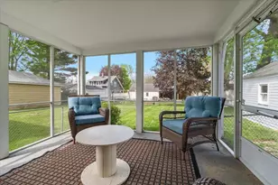 1331 Hillcrest Ave NW, Grand Rapids, MI 49504 - Photo 22
