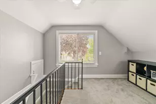 1331 Hillcrest Ave NW, Grand Rapids, MI 49504 - Photo 26
