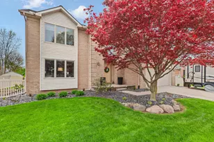 5031 Redwood Dr, Monroe, MI 48161 - Photo 4