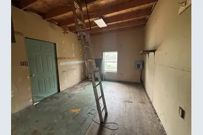 206 E 6th, Marion, MI 49665 - Photo 6