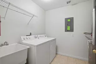 5796 Hampshire Ln, Ypsilanti, MI 48197 - Photo 20